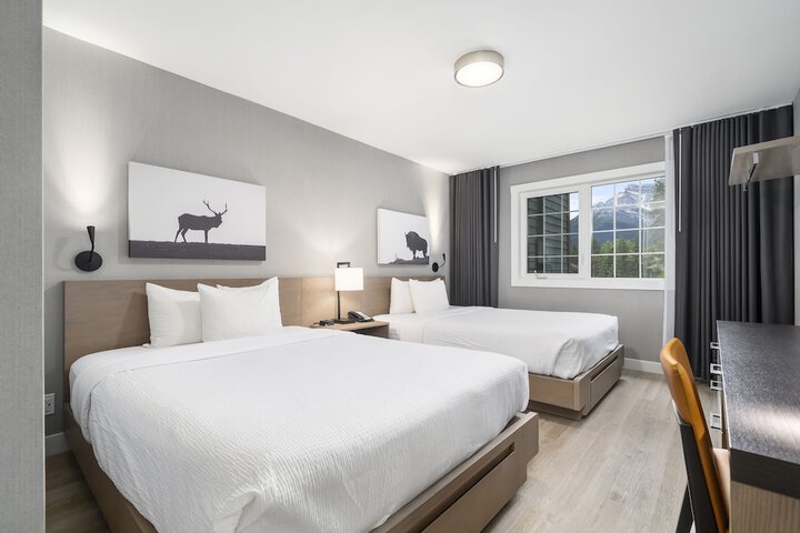 Room 125 of 191