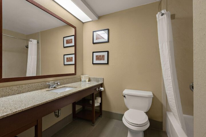 Comfort Inn Bordentown near NJ Turnpike