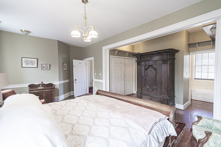 Room 14 of 26
