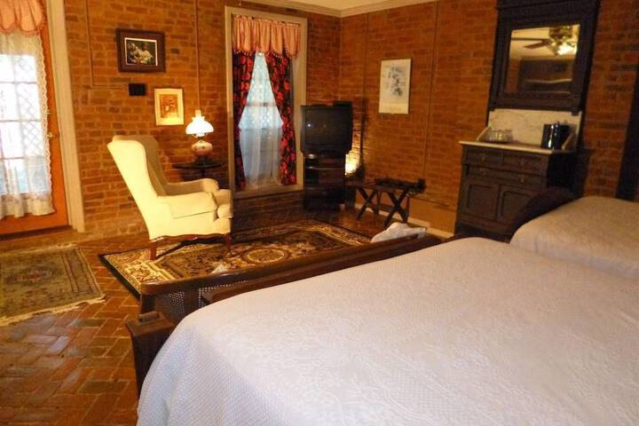 Room 75 of 109