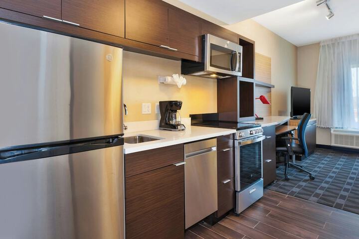 TownePlace Suites by Marriott Grand Rapids Airport Southeast