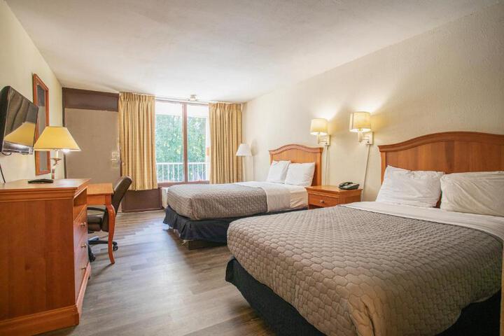 OYO hotel Greensboro east I 40