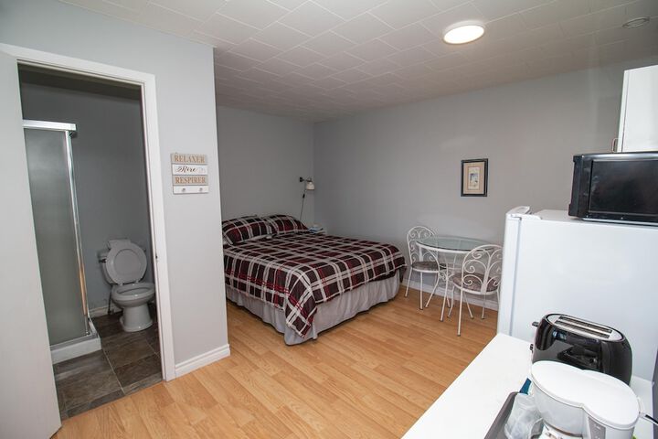 Room 31 of 102