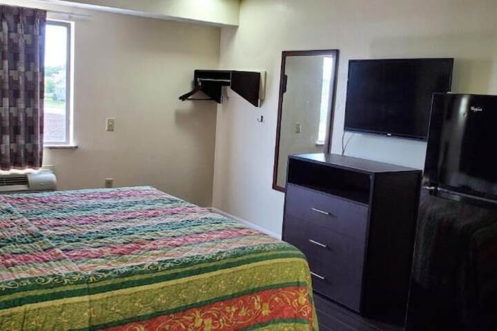 Room 27 of 39
