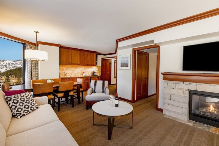 Everline Resort and Spa Lake Tahoe
