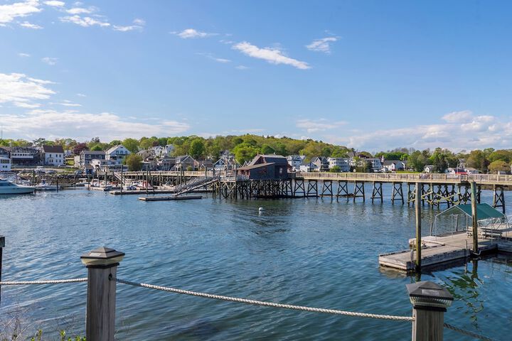 Boothbay Harbor Inn