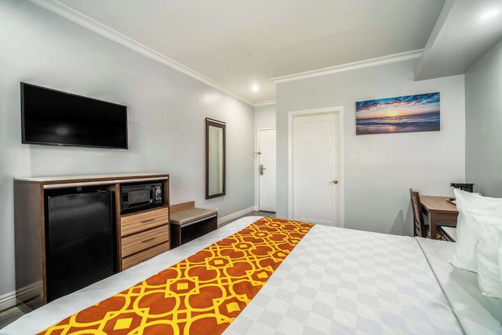 Rodeway Inn & Suites Pasadena