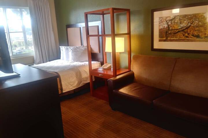 Room 15 of 40