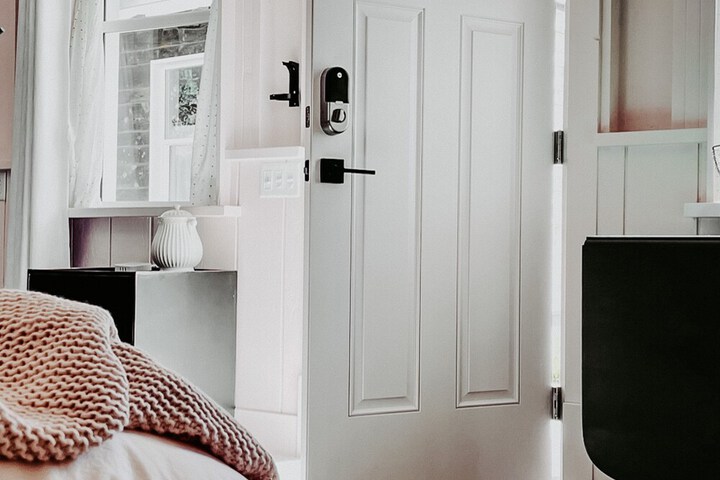 Room 186 of 230