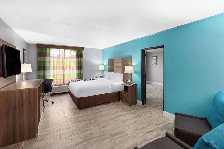La Quinta Inn & Suites by Wyndham Sevierville / Kodak