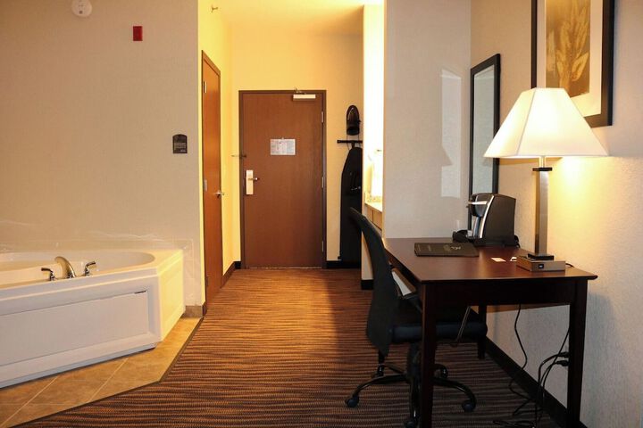 Room 38 of 69