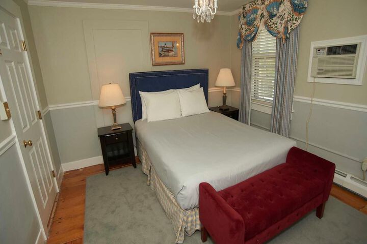 Room 20 of 36