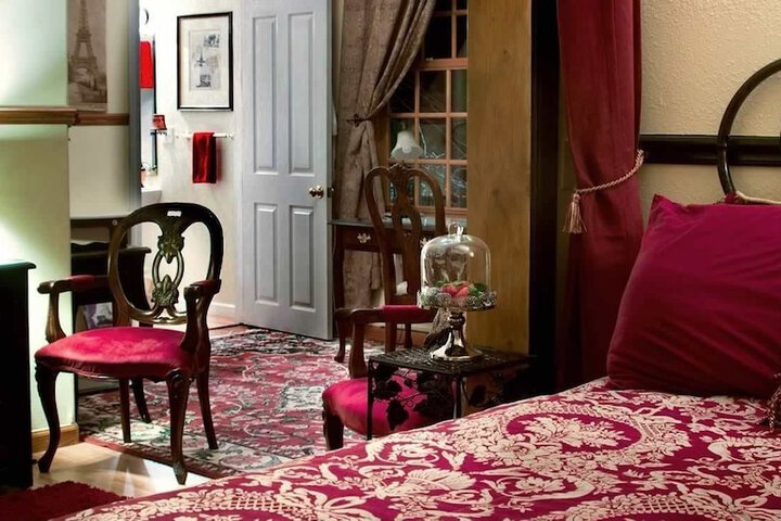Room 53 of 72