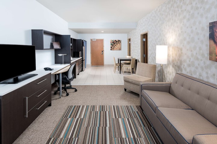 Room 14 of 35