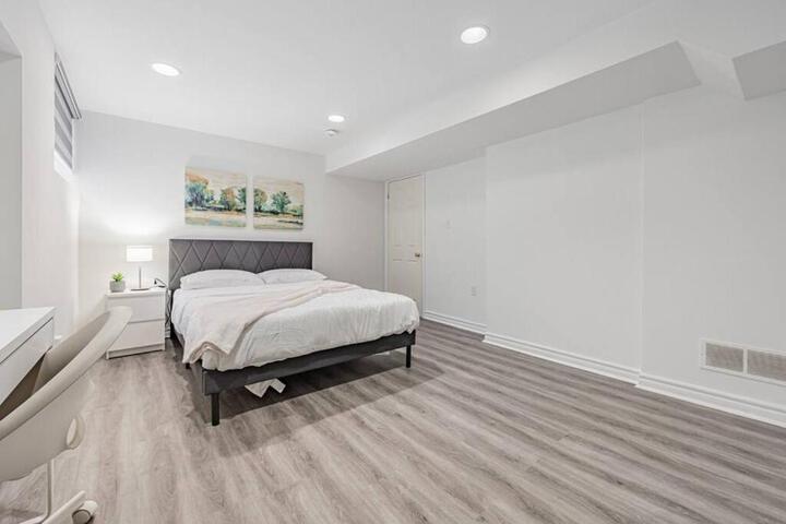 Cozy Haven Retreat 2Bed Basement