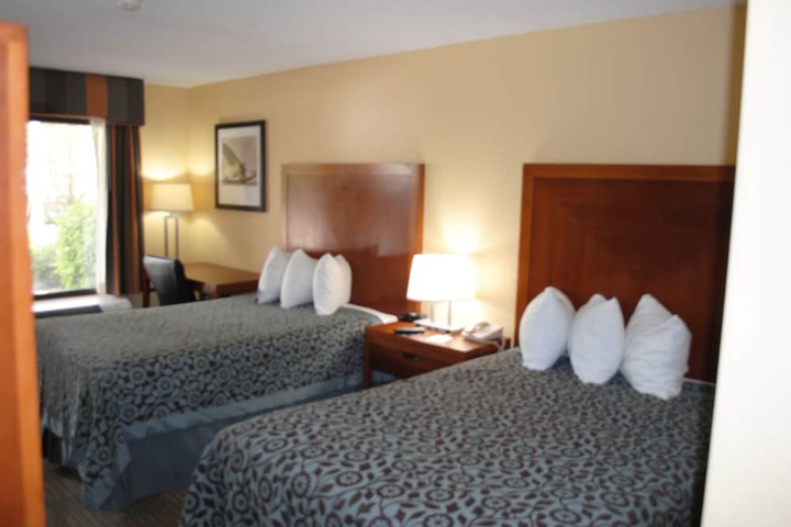 Room 18 of 29
