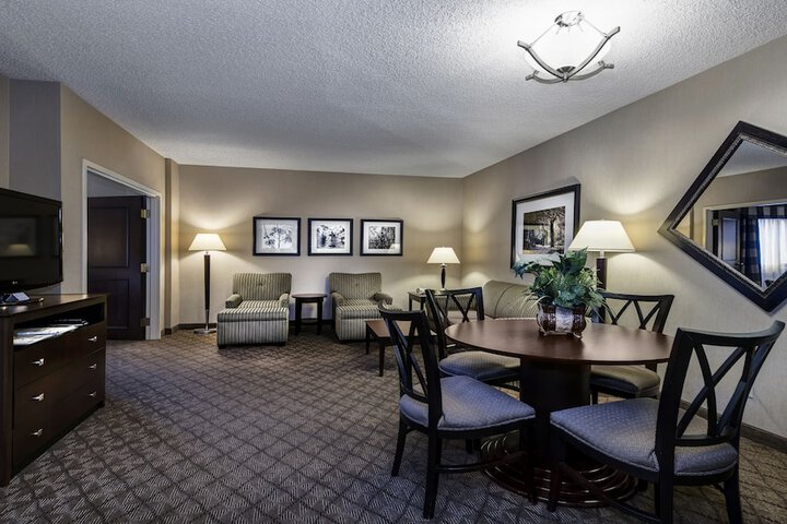 Holiday Inn Springdale / Fayetteville Area by IHG