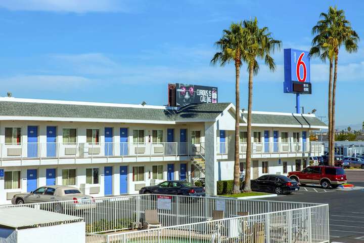 Hotel 4 of 25