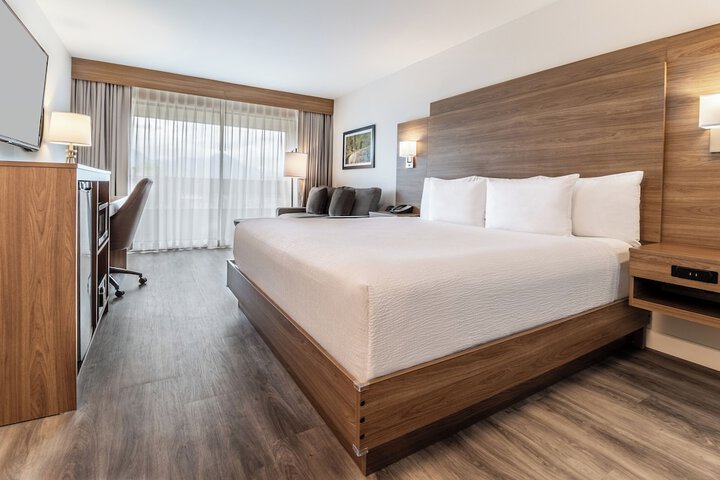 Room 100 of 157