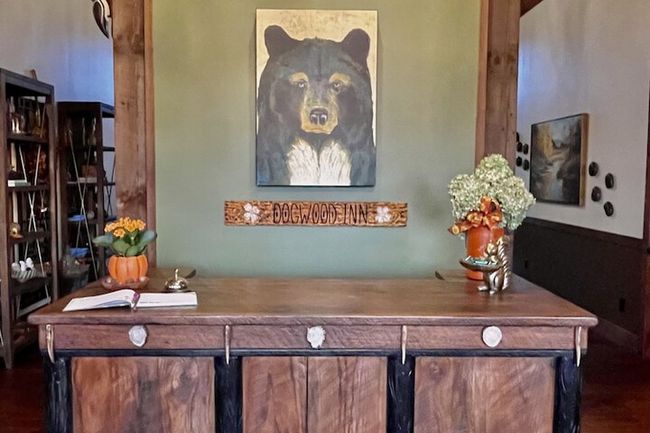 The Dogwood Inn