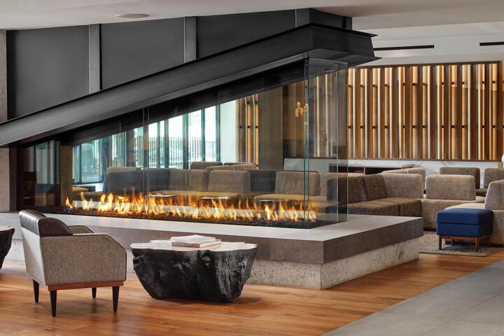 Hotel Alpenrock Breckenridge Curio Collection by Hilton