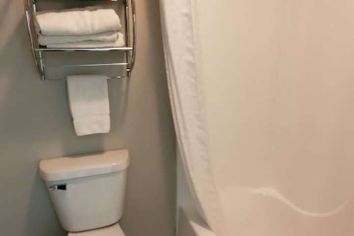 Room 15 of 43