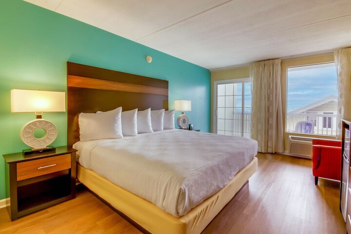 Room 16 of 27
