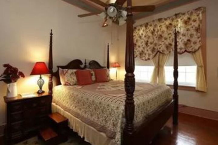 The Old Castillo Bed and Breakfast