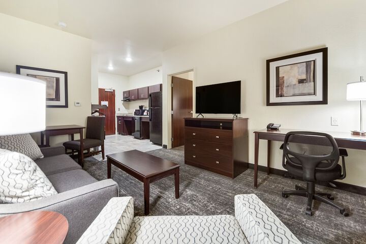 Room 53 of 76