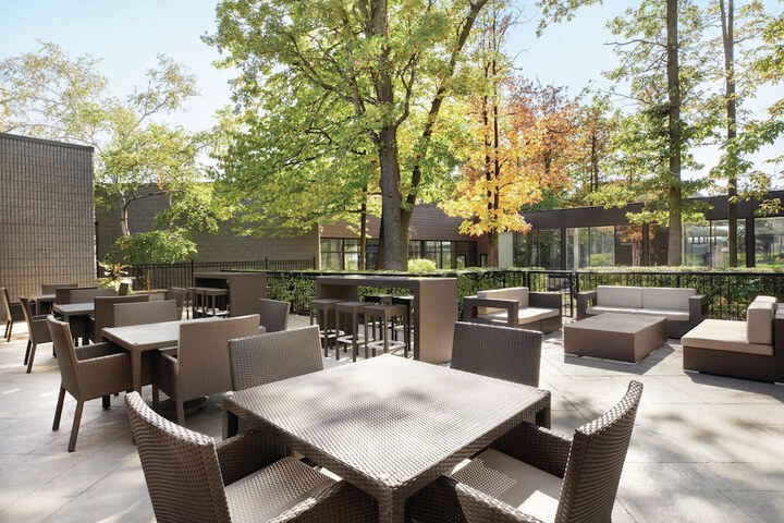 DoubleTree by Hilton Toronto Airport West