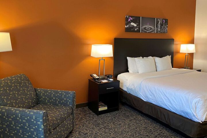 Room 25 of 57