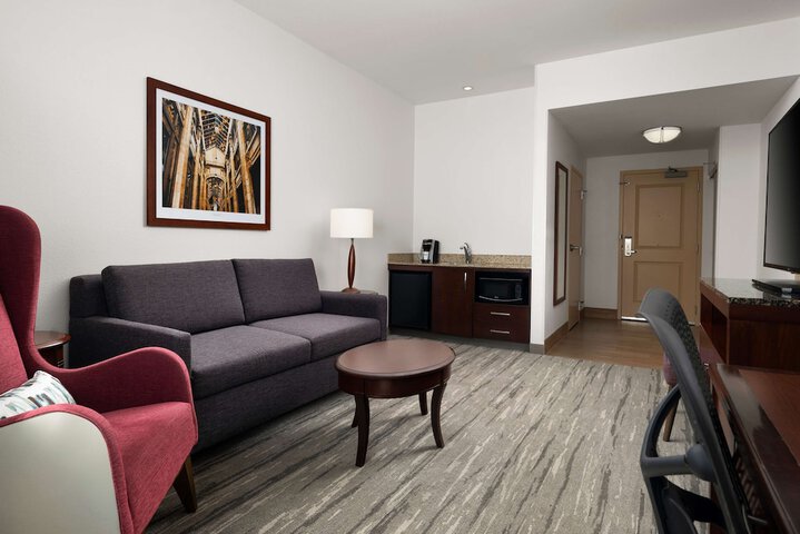 Room 19 of 40