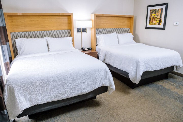 Holiday Inn & Suites Stockbridge / Atlanta I-75 by IHG