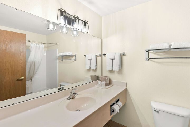 Room 14 of 36