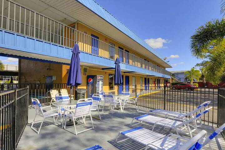 Hotel 6 of 47