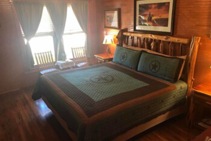 TWIN ELM GUEST RANCH