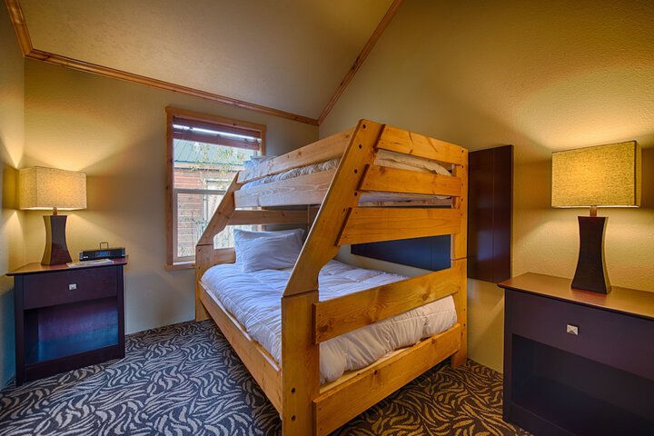 Room 43 of 73