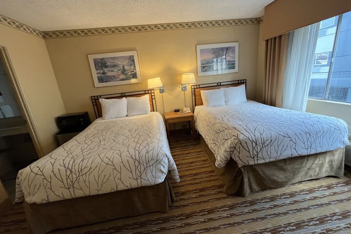 Room 40 of 49