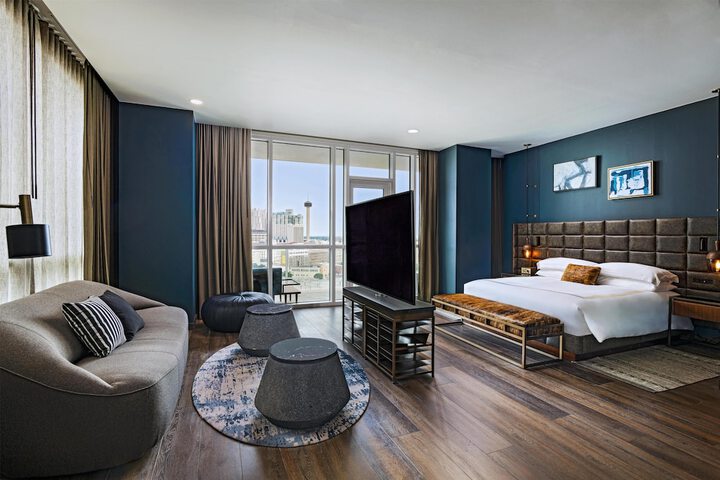 Thompson San Antonio - Riverwalk by Hyatt