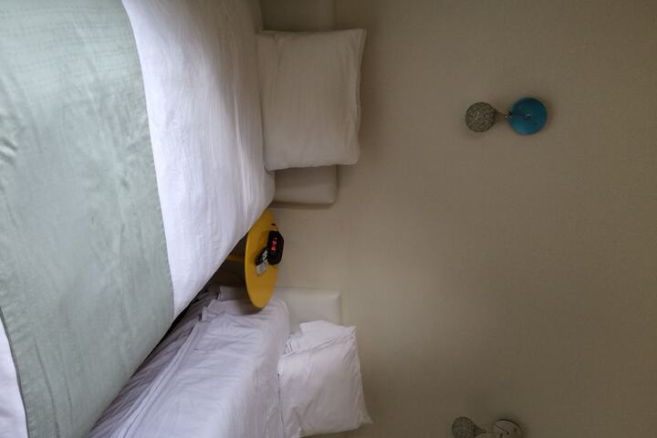 Room 38 of 68