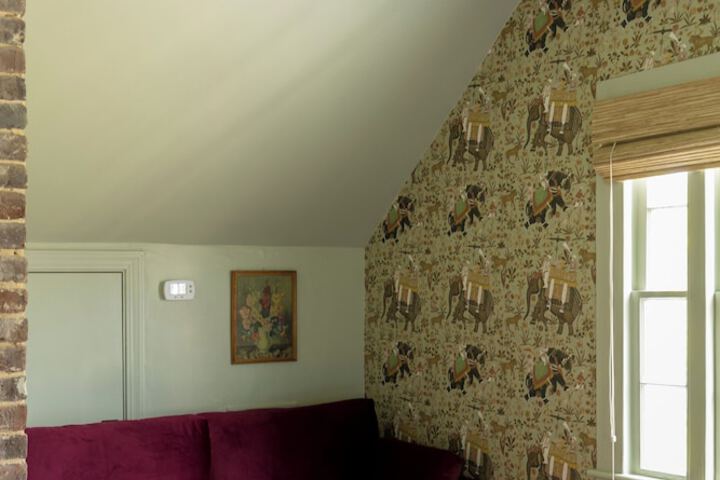 Room 142 of 292
