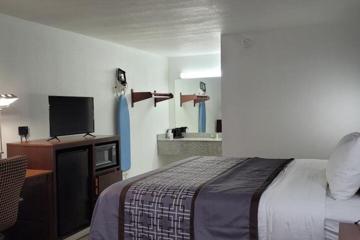 Room 7 of 29
