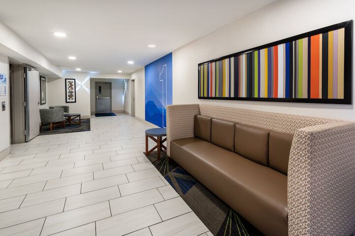 Hotel 4 of 42