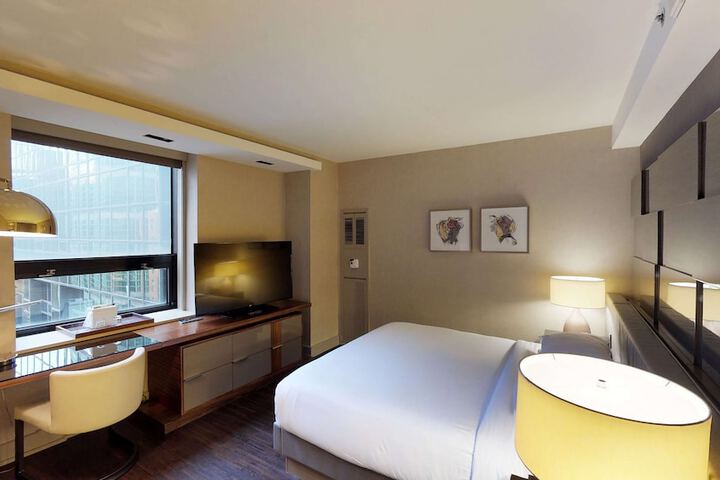 Room 80 of 124