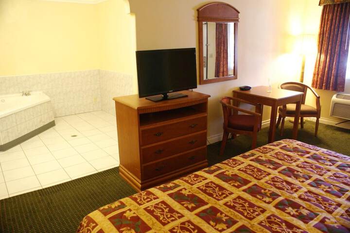 Room 53 of 59