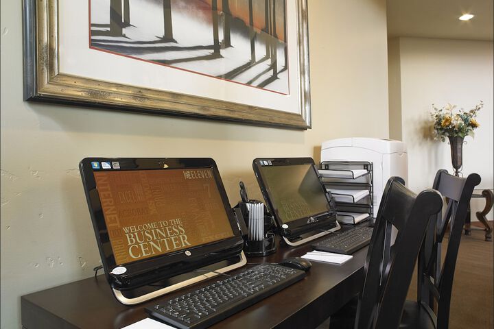 Business Center 57 of 58