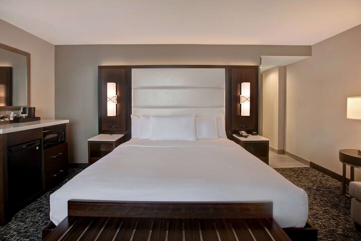 Room 54 of 89