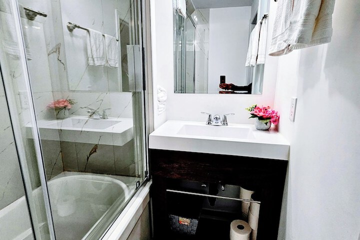 Room 16 of 21