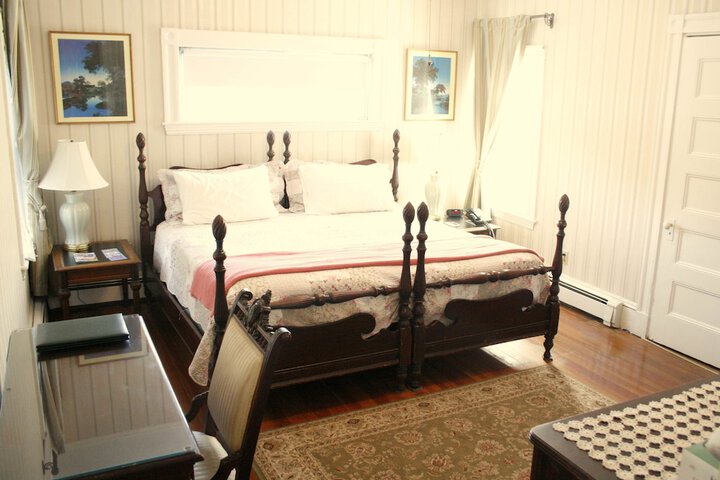 Room 16 of 48