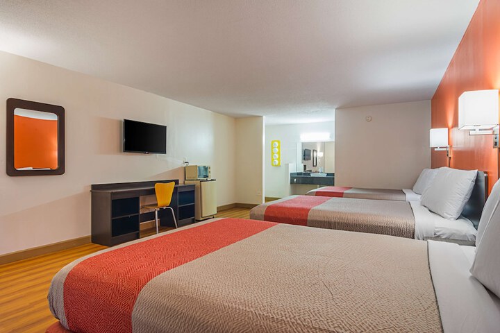 Room 21 of 30